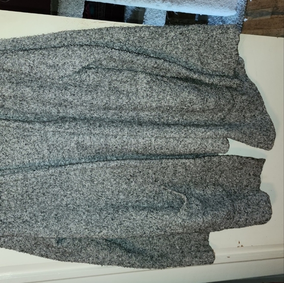 THREADS 4 THOUGHTS WOMANS CARDIGAN - Picture 4 of 4